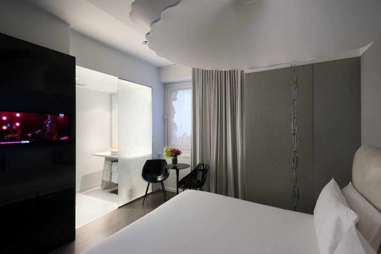 Hotel Palazzo Matteotti, The Dedica Anthology, Autograph Collection Mailand Exterior foto A room at the hotel