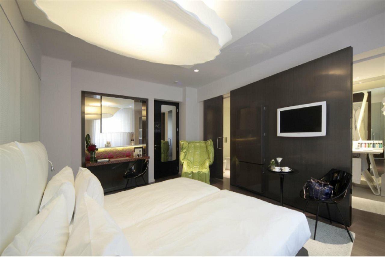 Hotel Palazzo Matteotti, The Dedica Anthology, Autograph Collection Mailand Exterior foto A room at the hotel